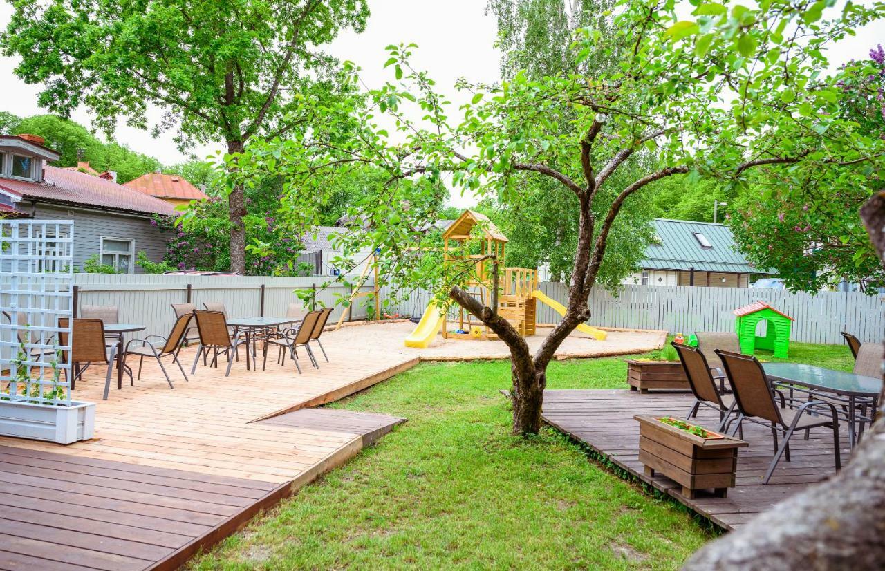 Cabin Guesthouse With Free Parking Пярну Екстериор снимка